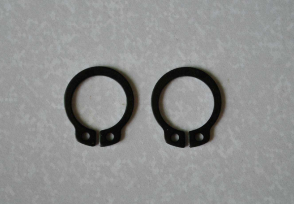 Installation and disassembly methods and precautions of the shaft card (circlip)